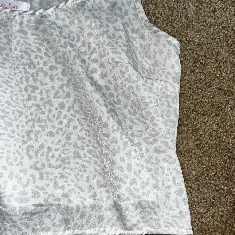 Colsie Tank - Picture 2 of 4